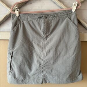 PATAGONIA Women's Size 8 Skort Skirt Mini Nylon‎ Outdoors Gray Pockets
